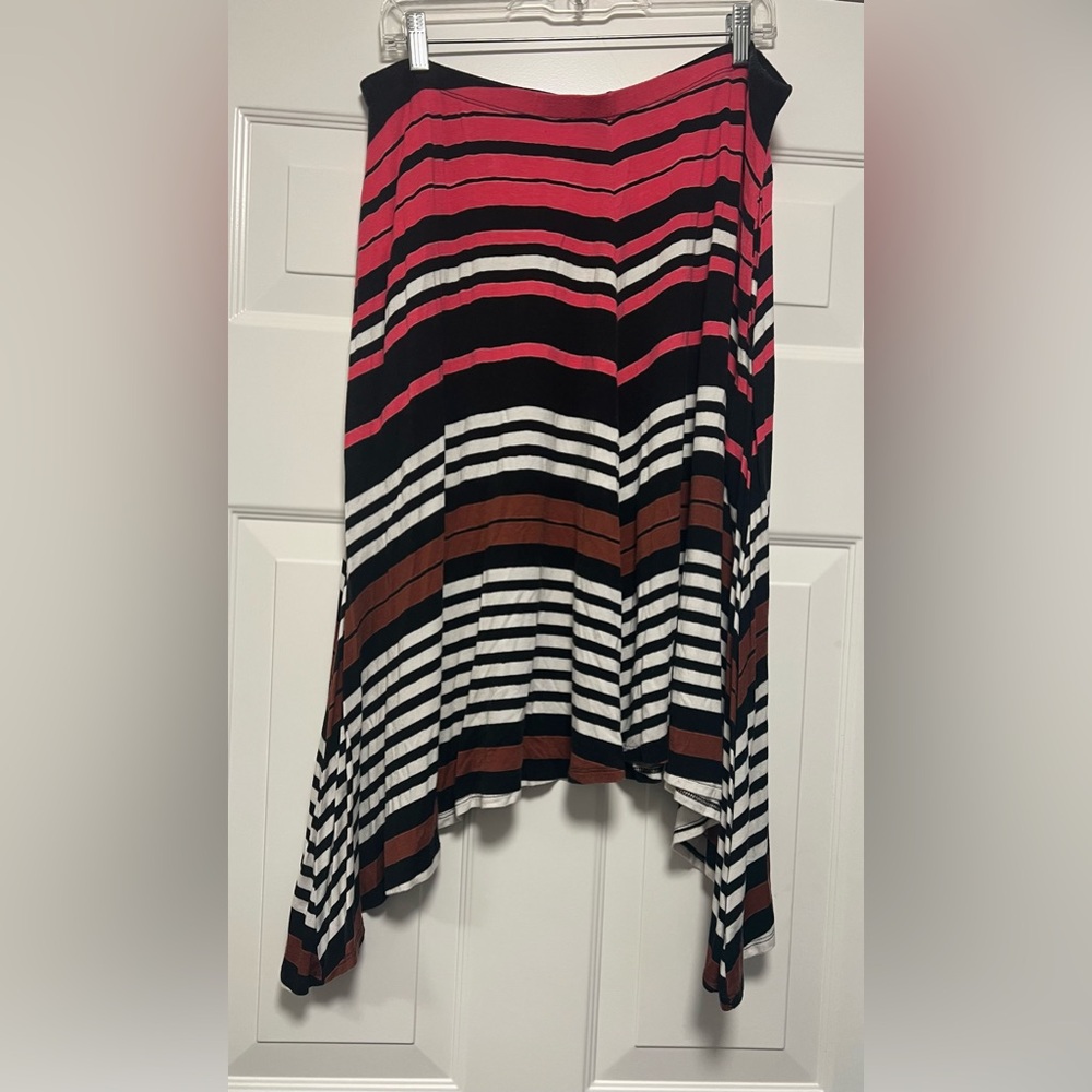 Apt. 9 Pink and Black Striped Asymmetrical Circle Midi Skirt with Pockets